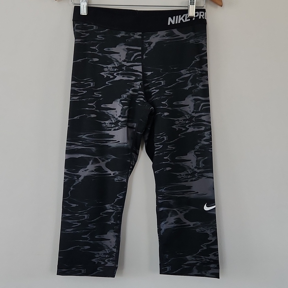 Nike Pro Cropped Leggings